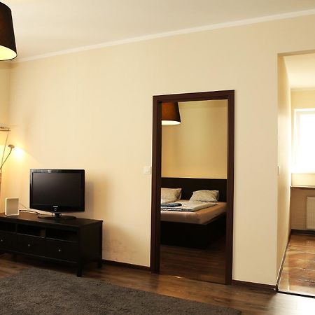 City Center Apartment In Middle Of Братислава Екстер'єр фото