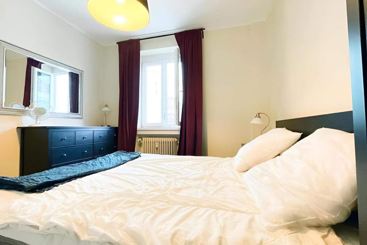 City Center Apartment In Middle Of Братислава Екстер'єр фото