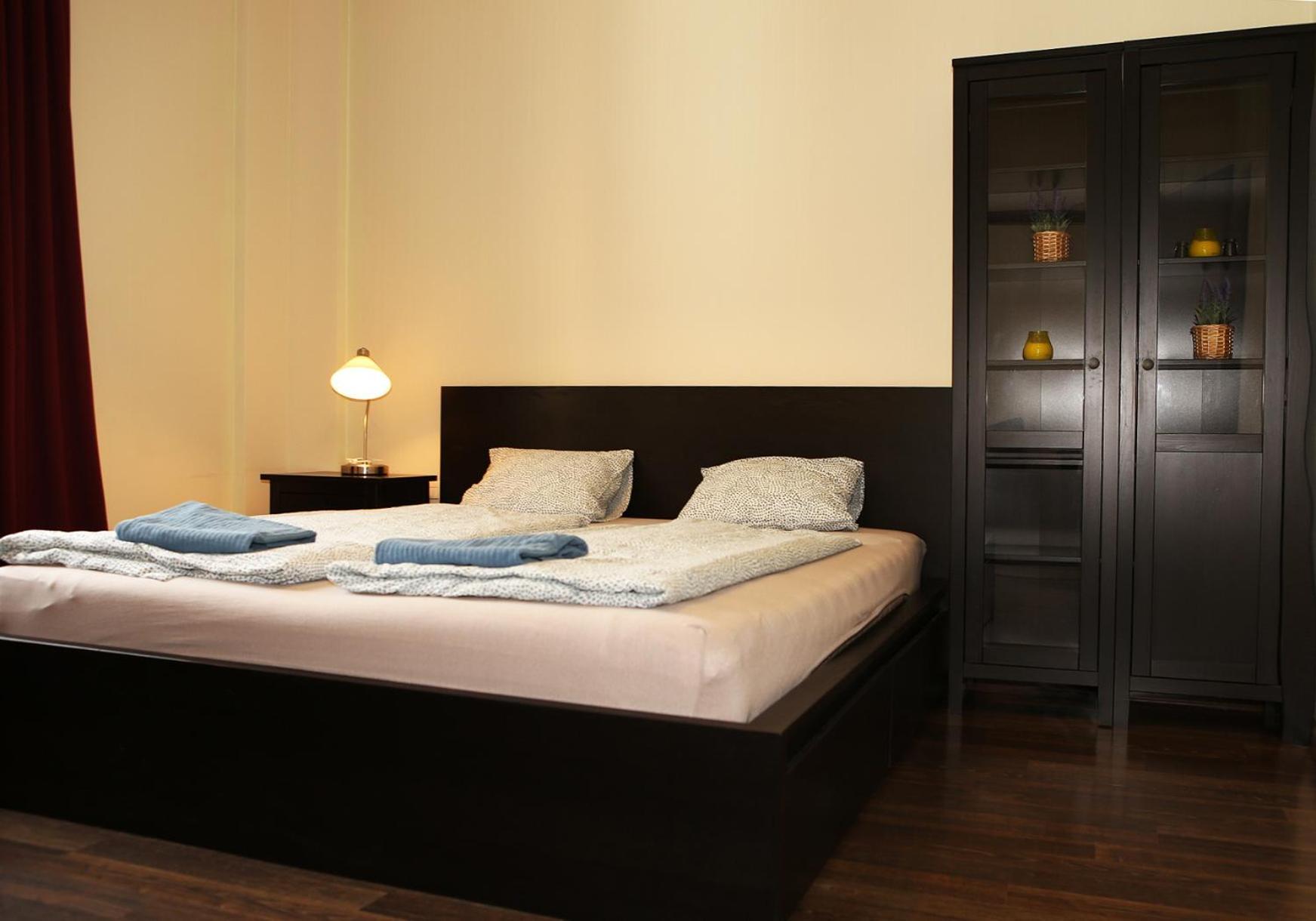 City Center Apartment In Middle Of Братислава Екстер'єр фото