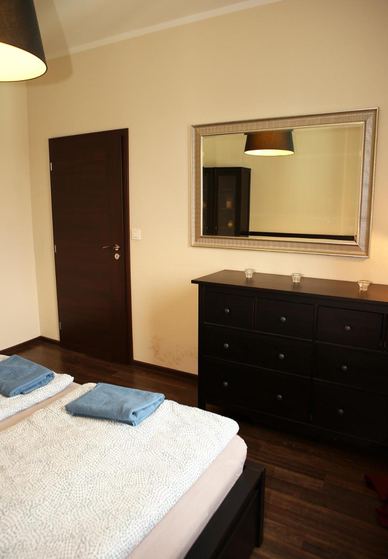 City Center Apartment In Middle Of Братислава Екстер'єр фото